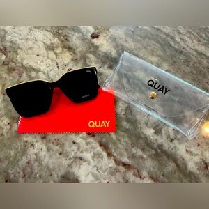 Quay sunglasses- NWT